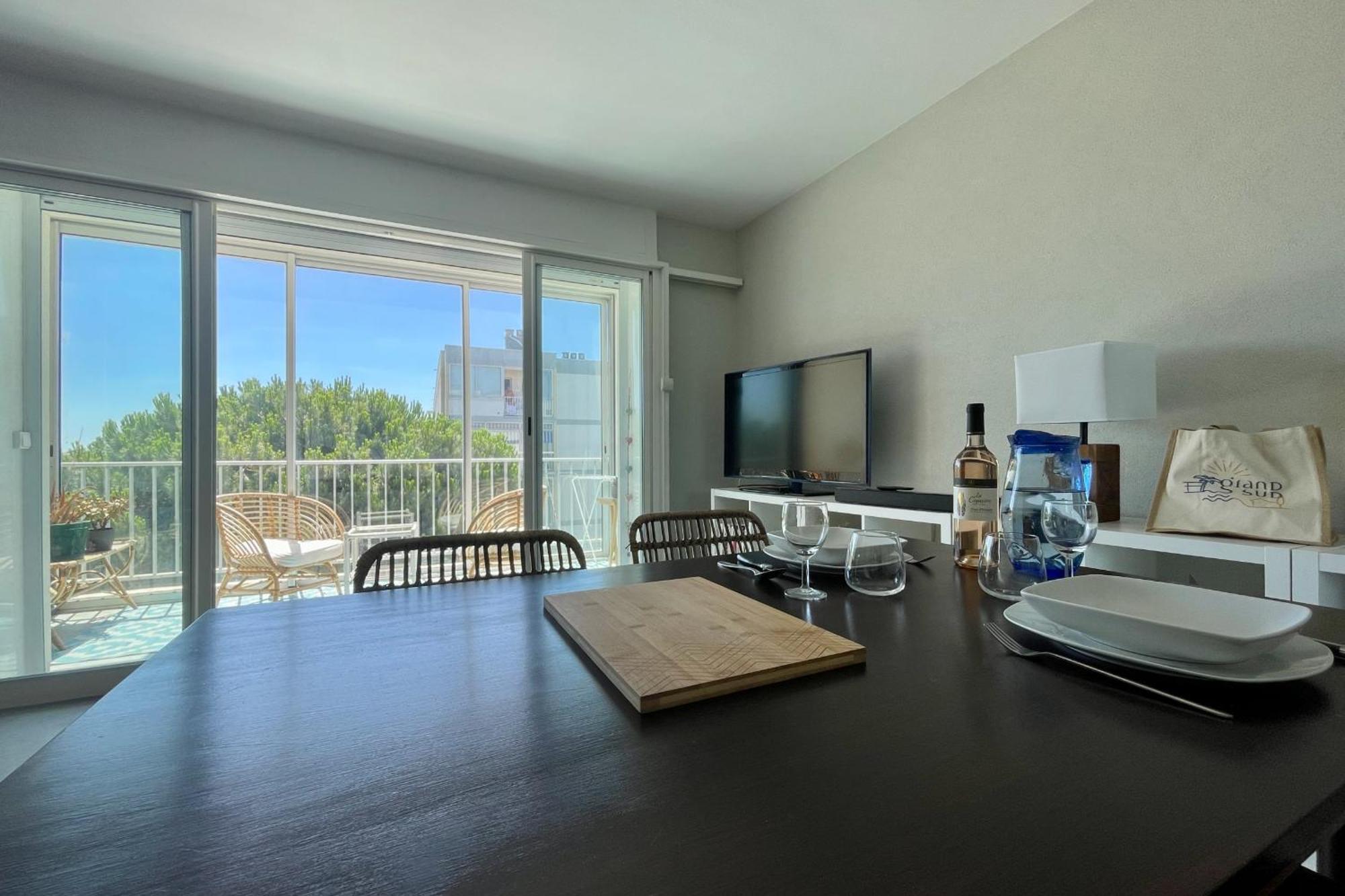 Le Neptune Appartement T2 Tout Confort Au Calme Et A Deux Pas De La Plage Le Grau-du-Roi Exterior photo